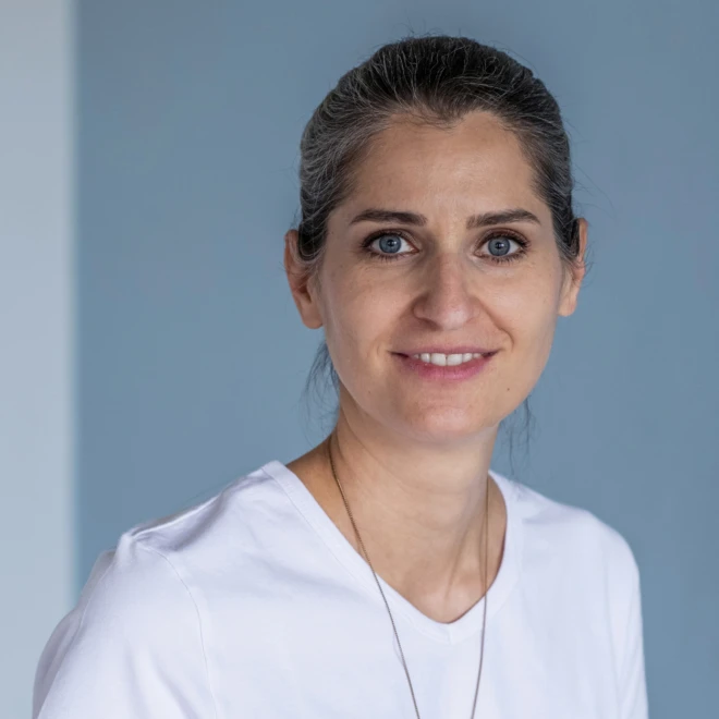 Dr. med. Joëlle Botella